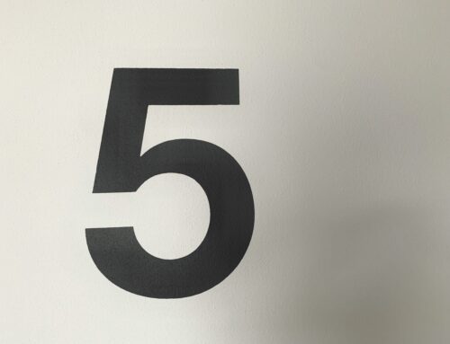 5 Low-Risk Ways Consultants and Advisors Can Use AI in Daily Work